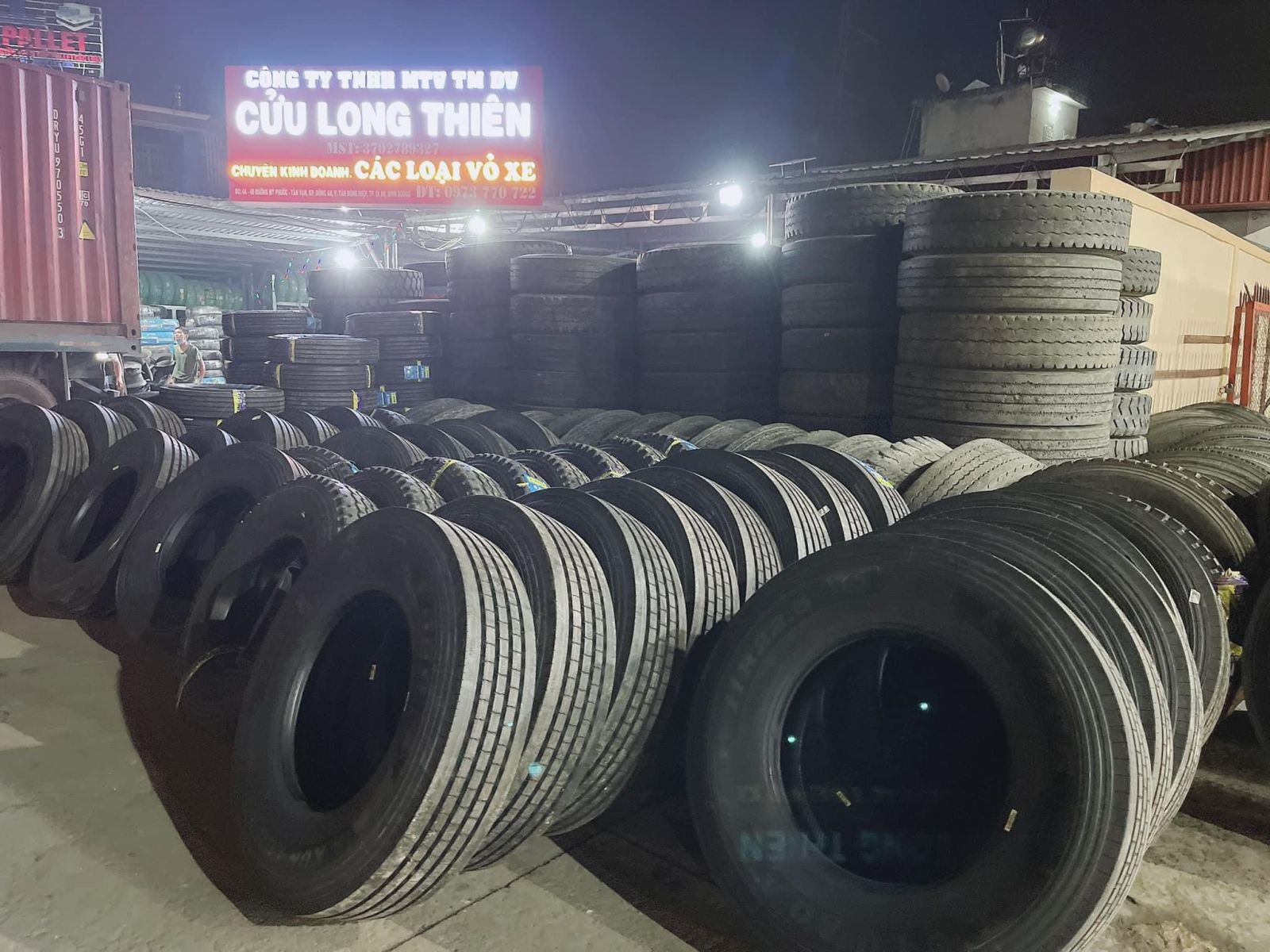 GIÁ LỐP XE Ô TÔ ( VỎ XE) TẢI CŨ CÓ GIÁ BAO NHIÊU - ĐỊA CHỈ MUA LỐP XE TẢI CŨ UY TÍN NHẤT BÌNH DƯƠNG